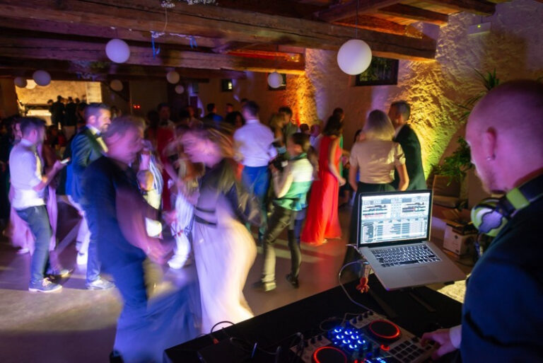 Riccio DJ wedding Whispers